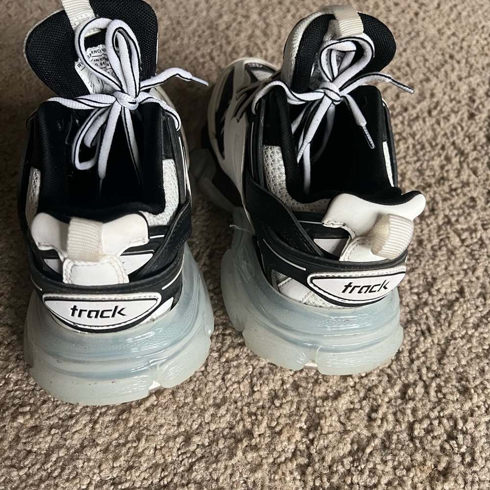 White & black Balenciaga track sneakers - Picture 4 of 4